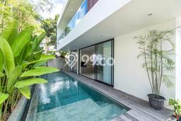 Rumah Mewah LB 200m2 Siap Huni Desain Elegan di Umalas, Badung Rumah Mewah LB 200m2 Siap Huni Desain Elegan di Umalas, Badung