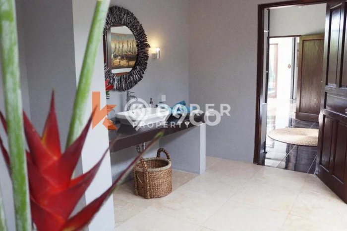 Rumah Kontrakan Badung LT 200m2 LB 250m2 Area Ungasan Rumah Kontrakan Badung LT 200m2 LB 250m2 Area Ungasan