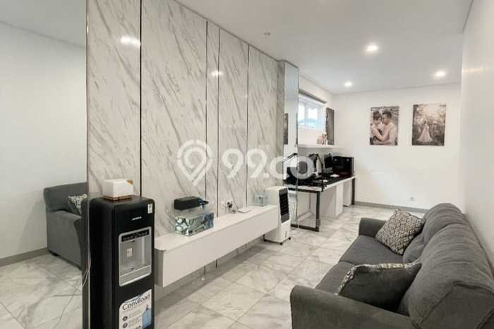 Rumah Elit LB 288m2 Siap Huni Desain Elegan di Kota, Jakarta Barat Rumah Elit LB 288m2 Siap Huni Desain Elegan di Kota, Jakarta Barat