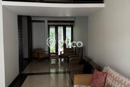 Rumah Bagus Siap Huni Di Kebayoran Baru Luas 200m2 Lokasi Strategis Rumah Bagus Siap Huni Di Kebayoran Baru Luas 200m2 Lokasi Strategis