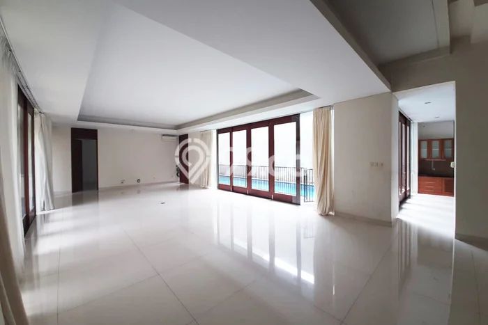 Sewa Rumah Modern di Kebayoran Baru Harga Rp 1,1 Miliar/ Tahun Sewa Rumah Modern di Kebayoran Baru Harga Rp 1,1 Miliar/ Tahun