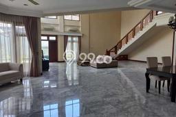 Siap Huni Hunian Elit 5 Kamar di Cilandak Dekat ke Mana Saja Siap Huni Hunian Elit 5 Kamar di Cilandak Dekat ke Mana Saja