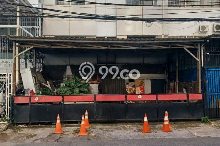 Ruko Dijual di Prime Area Jakarta Pusat Luas 180m2 Ruko Dijual di Prime Area Jakarta Pusat Luas 180m2