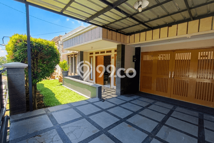 Rumah Elit LB 180m2 Siap Pakai Desain Elegan di Cigadung, Bandung Rumah Elit LB 180m2 Siap Pakai Desain Elegan di Cigadung, Bandung