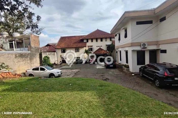 Peluang Investasi! Rumah Kost Dijual di Sukajadi, Bandung, 37 KT, 34 KM, Luas 800m2 Peluang Investasi! Rumah Kost Dijual di Sukajadi, Bandung, 37 KT, 34 KM, Luas 800m2