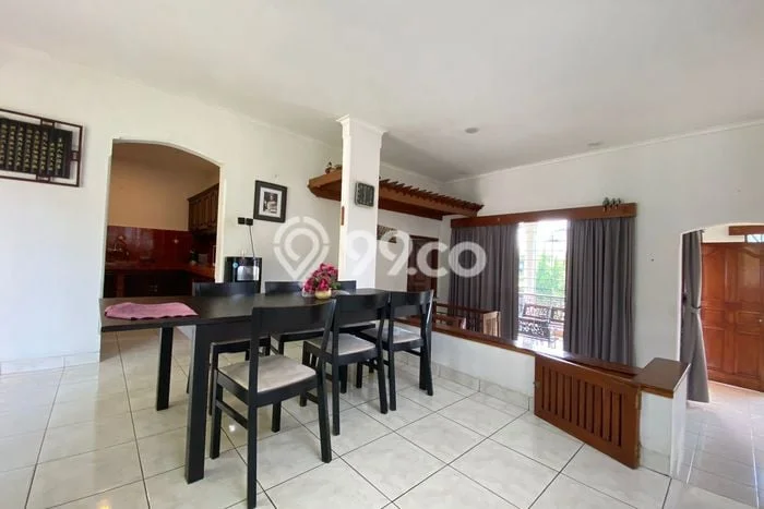 Dijual Rumah Mewah Elegan Dengan View Eksklusif di Dago Pakar, Bandung Dijual Rumah Mewah Elegan Dengan View Eksklusif di Dago Pakar, Bandung