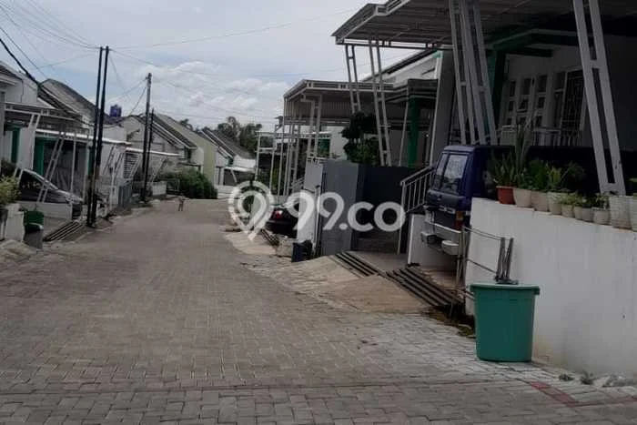 Rumah Modern Cantik 3 Kamar Bisa Langsung Pindah di Ngamprah Rumah Modern Cantik 3 Kamar Bisa Langsung Pindah di Ngamprah