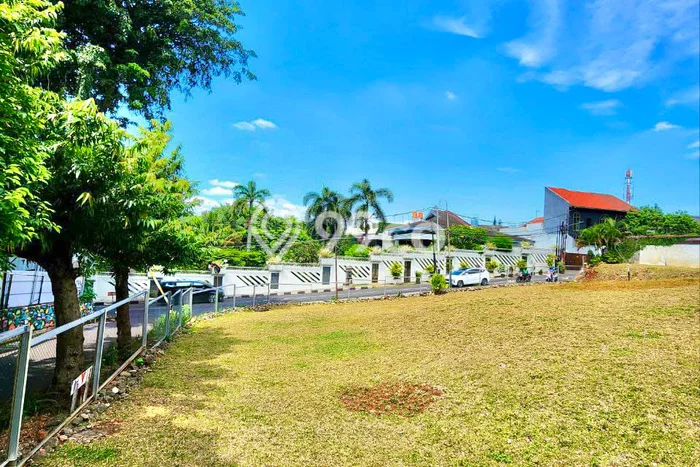 Tanah Dijual Lokasi Strategis di Jakarta Selatan dengan Luas 1340m2 Tanah Dijual Lokasi Strategis di Jakarta Selatan dengan Luas 1340m2