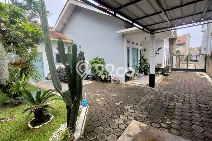 Rumah Modern 3 KT LT 144m2 di Cimahi Rumah Modern 3 KT LT 144m2 di Cimahi