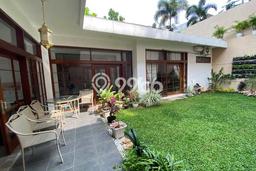 Jual Rumah Mewah Megah Dengan View Cantik di Setra Duta, Bandung Jual Rumah Mewah Megah Dengan View Cantik di Setra Duta, Bandung