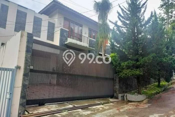 Hunian Mewah LB 400m2 Siap Huni Desain Elegan di Geger Kalong, Bandung Hunian Mewah LB 400m2 Siap Huni Desain Elegan di Geger Kalong, Bandung