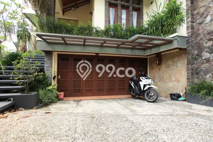 Hunian Elit LB 460m2 Siap Pakai Desain Elegan di Setra Sari, Bandung Hunian Elit LB 460m2 Siap Pakai Desain Elegan di Setra Sari, Bandung