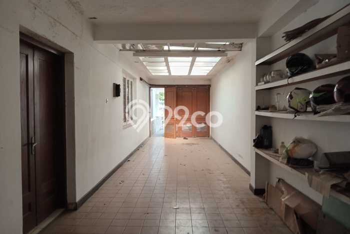 Rumah Elit Modern Tanpa Renovasi di Sayap Dago Bandung Rumah Elit Modern Tanpa Renovasi di Sayap Dago Bandung