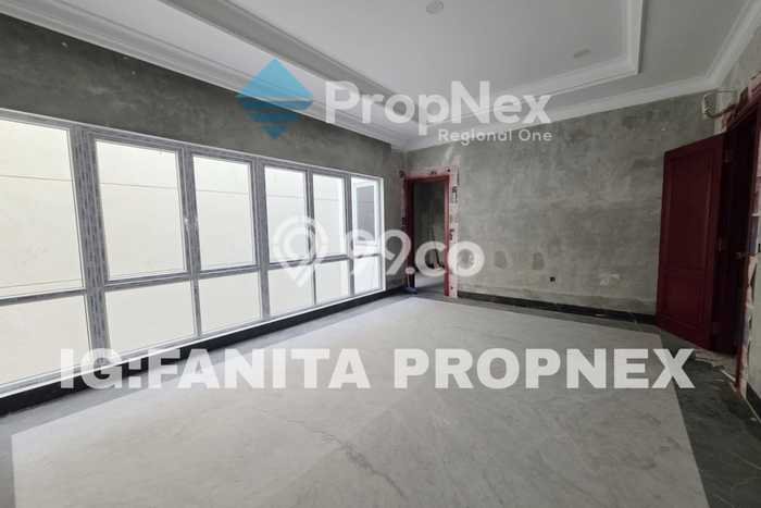 Rumah Elit Modern Tanpa Renovasi di Permata Buana Jakarta Barat Rumah Elit Modern Tanpa Renovasi di Permata Buana Jakarta Barat