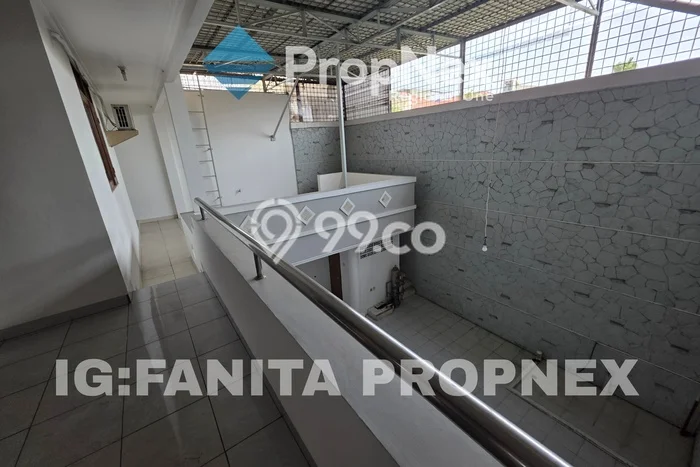 Rumah Disewakan Jakarta Barat LT 250m2 LB 400m2 Kawasan Permata Buana Rumah Disewakan Jakarta Barat LT 250m2 LB 400m2 Kawasan Permata Buana