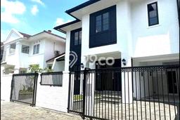 HARGA SPECIAL! Rumah Strategis di BSD Puspita Loka, Luas 240m² Bangunan 306m² HARGA SPECIAL! Rumah Strategis di BSD Puspita Loka, Luas 240m² Bangunan 306m²