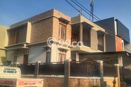 Siap Huni Rumah Mewah 5 Kamar di Cakung Dekat ke Mana Saja Siap Huni Rumah Mewah 5 Kamar di Cakung Dekat ke Mana Saja