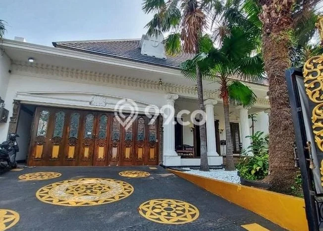Dijual Rumah Premium dengan Fasilitas Sekitar Komplit di Menteng, Jakarta Pusat Dijual Rumah Premium dengan Fasilitas Sekitar Komplit di Menteng, Jakarta Pusat