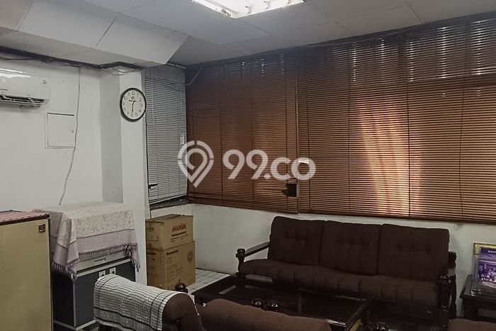 Ruko Bagus LT 96m2 LB 350m2 Dijual di Jatinegara Jakarta Timur Ruko Bagus LT 96m2 LB 350m2 Dijual di Jatinegara Jakarta Timur
