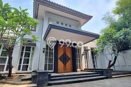 Siap Huni Rumah Mewah 4 Kamar di Menteng Dekat ke Mana Saja Siap Huni Rumah Mewah 4 Kamar di Menteng Dekat ke Mana Saja