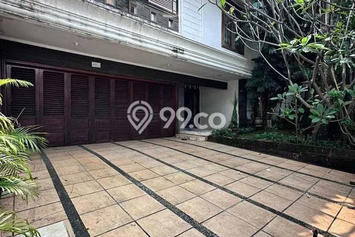Rumah Luxury Modern Siap Huni di Senayan Jakarta Pusat Rumah Luxury Modern Siap Huni di Senayan Jakarta Pusat