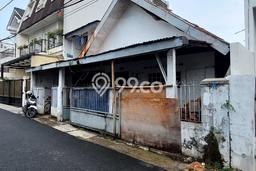 Dijual Rumah Mewah Elegan Dengan View Eksklusif di Senayan, Jakarta Selatan Dijual Rumah Mewah Elegan Dengan View Eksklusif di Senayan, Jakarta Selatan