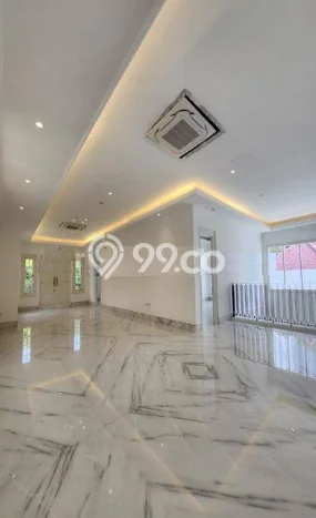 Siap Huni Hunian Elit 7 Kamar di Menteng Dekat ke Mana Pun Siap Huni Hunian Elit 7 Kamar di Menteng Dekat ke Mana Pun