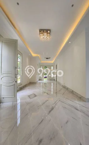 Siap Huni Hunian Elit 7 Kamar di Menteng Dekat ke Mana Pun Siap Huni Hunian Elit 7 Kamar di Menteng Dekat ke Mana Pun