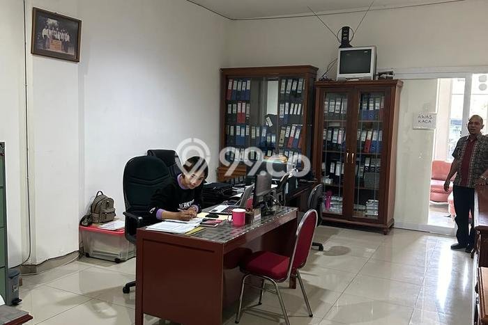 Ruko Dijual di Jakarta Selatan LT 112m2 & LB 250m2 Lokasi Terbaik! Ruko Dijual di Jakarta Selatan LT 112m2 & LB 250m2 Lokasi Terbaik!