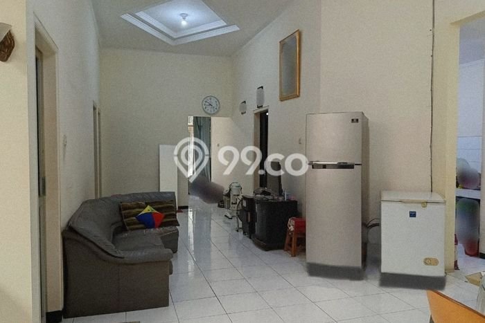 Hunian Nyaman Asri 4 KT Siap Pakai di Manyar Surabaya Hunian Nyaman Asri 4 KT Siap Pakai di Manyar Surabaya