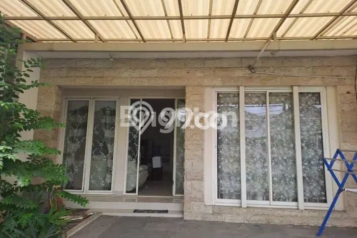 Rumah Modern Cantik 2 KT Siap Huni di Waru Rumah Modern Cantik 2 KT Siap Huni di Waru