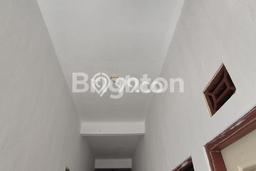 Komersial Dijual di Tenggilis Mejoyo LT 112m2, LB 200m2 Solusi Investasi Cerdas Komersial Dijual di Tenggilis Mejoyo LT 112m2, LB 200m2 Solusi Investasi Cerdas
