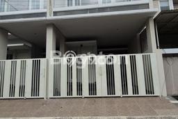 Rumah Strategis Minimalis Lb 74m2 di Tenggilis Mejoyo, Surabaya Rumah Strategis Minimalis Lb 74m2 di Tenggilis Mejoyo, Surabaya