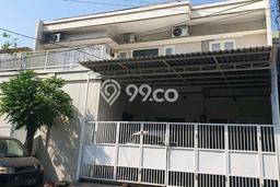 Hunian Mewah LB 400m2 Siap Huni Desain Elegan di Panjang Jiwo, Surabaya Hunian Mewah LB 400m2 Siap Huni Desain Elegan di Panjang Jiwo, Surabaya
