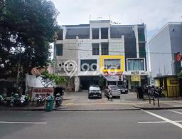 Ruko Disewa di Jakarta Selatan dengan LB 1m2 Area Komersial Ramai Ruko Disewa di Jakarta Selatan dengan LB 1m2 Area Komersial Ramai