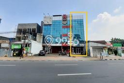 Ruko Dijual di Jakarta Timur LT 1m2 & LB 1m2 Lokasi Terbaik! Ruko Dijual di Jakarta Timur LT 1m2 & LB 1m2 Lokasi Terbaik!