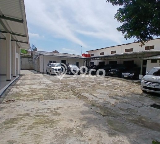 Disewakan Komersial di Kawasan Ramai Condet Luas 900m2 Disewakan Komersial di Kawasan Ramai Condet Luas 900m2