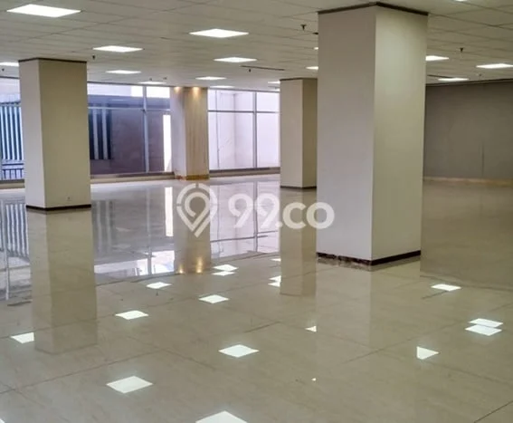 Unit Kantor Paling Strategis di Kebayoran Baru Jakarta Selatan dengan LB 1m2 Unit Kantor Paling Strategis di Kebayoran Baru Jakarta Selatan dengan LB 1m2