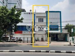 Disewakan Ruko di Kawasan Ramai Dewi Sartika Luas 267m2 Disewakan Ruko di Kawasan Ramai Dewi Sartika Luas 267m2