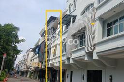 Disewakan Ruko di Pusat Kota Jakarta Selatan Ramai Strategis Disewakan Ruko di Pusat Kota Jakarta Selatan Ramai Strategis