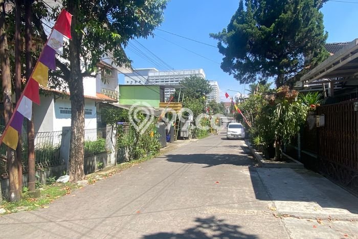 Rumah sewa siap pakai 15 Kamar Tidur di Cikutra, Bandung Rumah sewa siap pakai 15 Kamar Tidur di Cikutra, Bandung