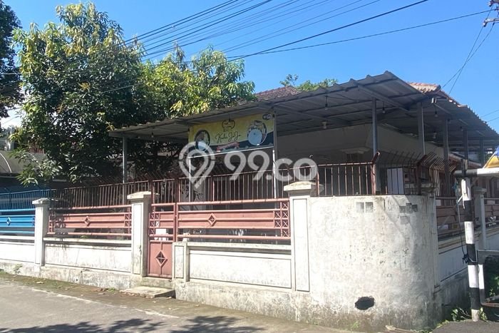 Rumah sewa siap pakai 15 Kamar Tidur di Cikutra, Bandung Rumah sewa siap pakai 15 Kamar Tidur di Cikutra, Bandung
