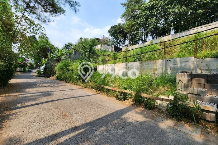 Dijual Hunian Rumah Terawat 2 KT di Sarijadi, Bandung Dijual Hunian Rumah Terawat 2 KT di Sarijadi, Bandung