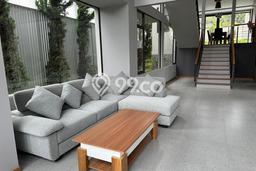 Rumah Elit Modern Tanpa Renovasi di Dago Pakar Bandung Rumah Elit Modern Tanpa Renovasi di Dago Pakar Bandung