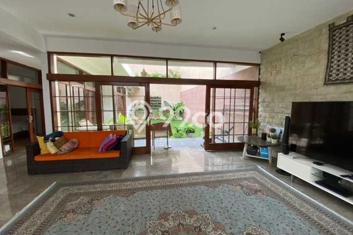 Rumah Luxury Modern Tanpa Renovasi di Setra Sari Bandung Rumah Luxury Modern Tanpa Renovasi di Setra Sari Bandung