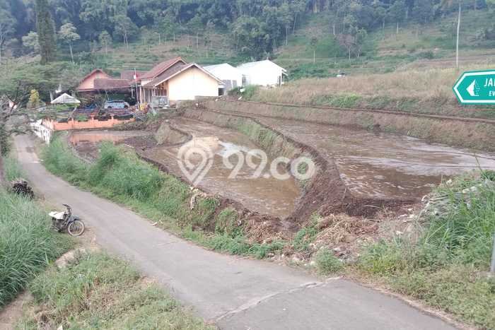 Untuk Dijual Tanah di Malang, Luas 1004m2 SHM Untuk Dijual Tanah di Malang, Luas 1004m2 SHM