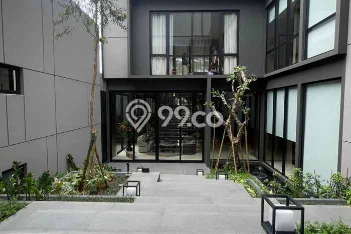 Vila Terawat di BSD, Dimensi 727m2m², Kawasan Tenang dan nyaman Vila Terawat di BSD, Dimensi 727m2m², Kawasan Tenang dan nyaman