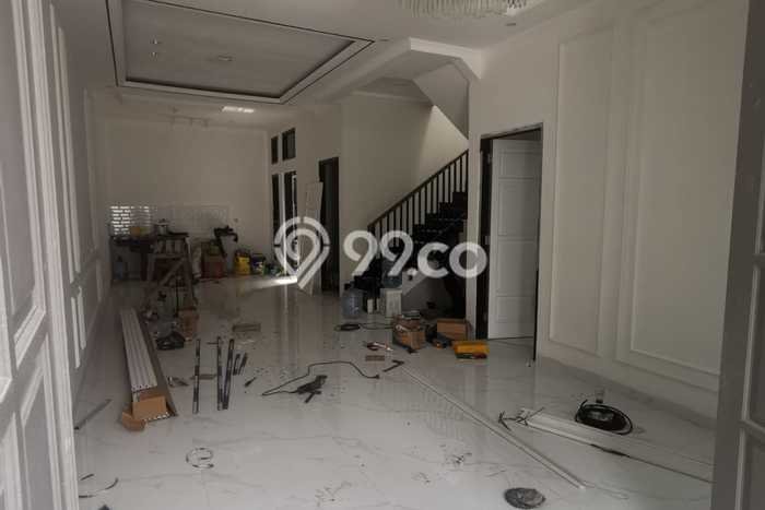 Dijual Hunian Rumah Nyaman 4 Kamar di BSD, Tangerang Dijual Hunian Rumah Nyaman 4 Kamar di BSD, Tangerang