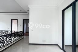 Ready to Use! Luxury House LT 340m2 Desain Modern di BSD Ready to Use! Luxury House LT 340m2 Desain Modern di BSD