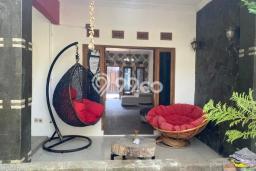 Jual Rumah Bagus Siap Huni LB 150m2 di Bojongsoang, Bandung Jual Rumah Bagus Siap Huni LB 150m2 di Bojongsoang, Bandung